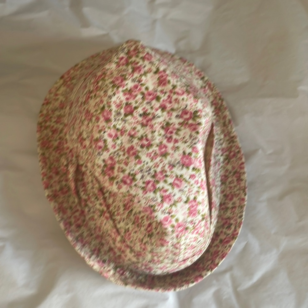 Accessorize hat
